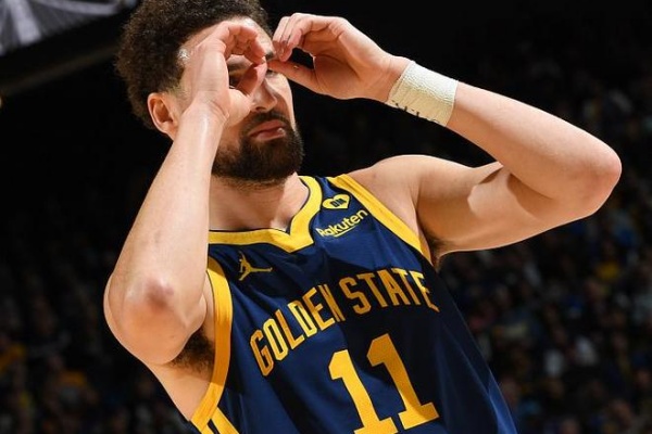 勇士三方交易困局:库明加僵局与篮网的重建豪赌 勇士三方交易困局:库明加僵局与篮网的重建豪赌